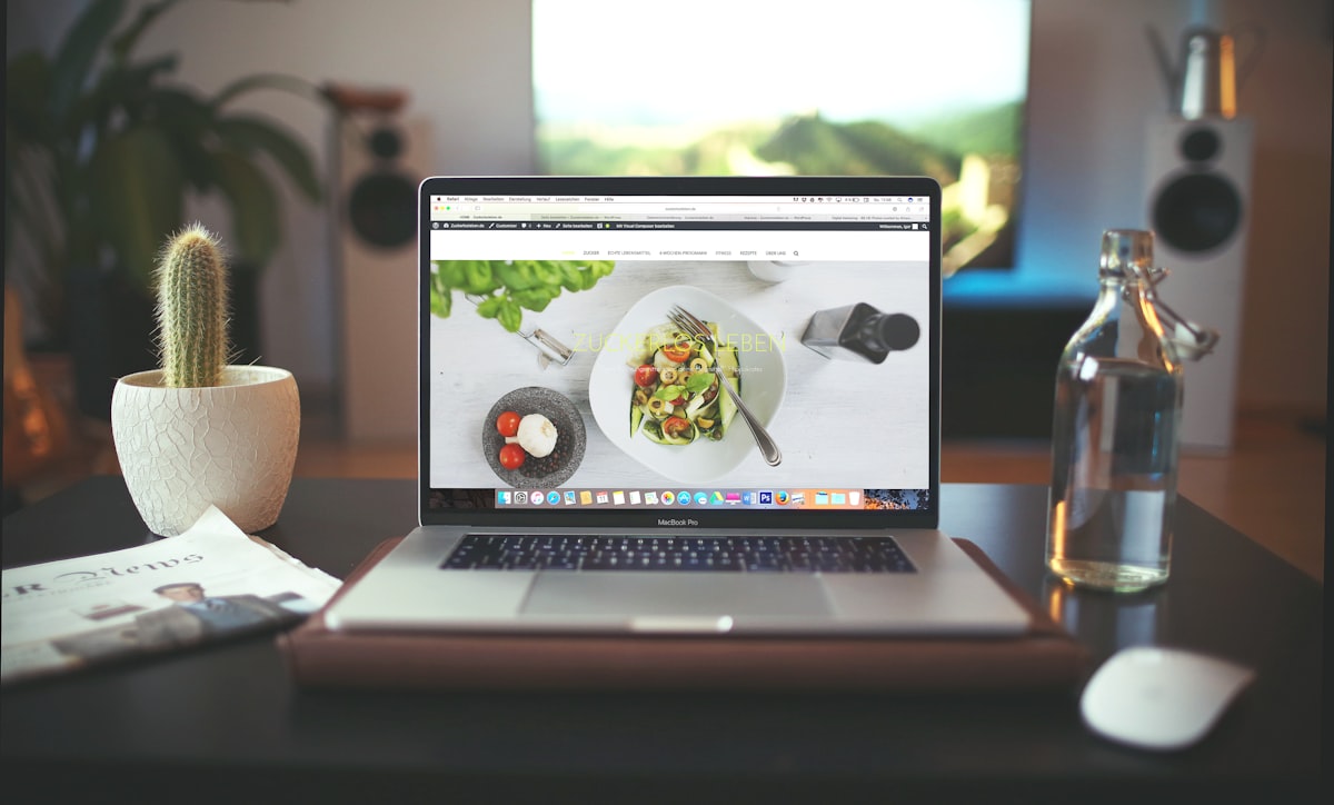 Expert nutritionist providing guidance